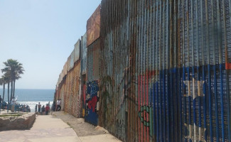 Los Arcos Playas De Tijuana outside