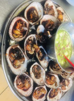 Mariscos El Monchy's food