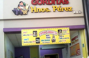 Gorditas Hermanos Perez food