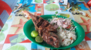 Mariscos Rio Vista food