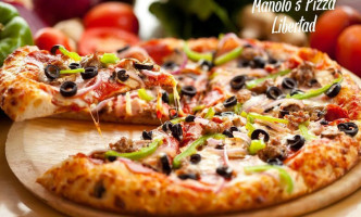 Manolo's Pizza Sucursal Libertad food