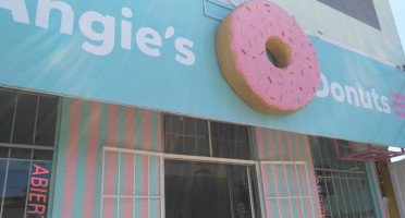 Angie´s Donuts food