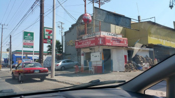 Tacos Chihuahuas Y Perrones food