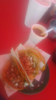 Tacos De Birrieria Chely's food