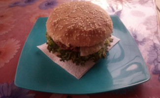 Alitas Y Hamburguesas Al Carbon Angellgro food