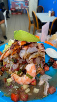 Mariscos El Navegante food