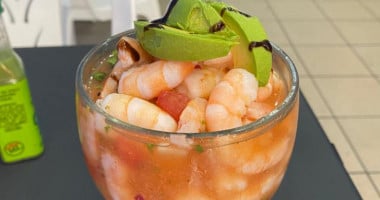 Mariscos El Navegante food