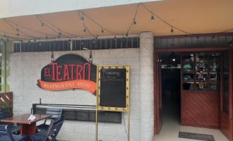 La Trattoria De El Teatro inside