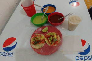 Taqueria El Trompo food