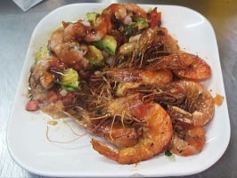 Mariscos El Pollo food