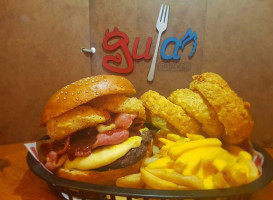 Gula Burger Acuña food