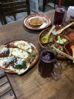 La Cabaña food