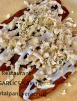 El Garlic’s Sarita food