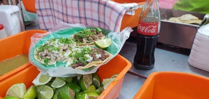 Tacos Los Pepe's food