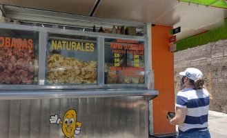 Papas La Castellana outside