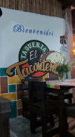 El Tacontento inside