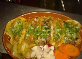 Taqueria Charco Verde food