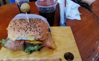 Hamburguesas La Fauna food