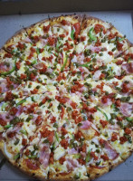 Tenchos Pizza food