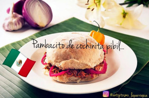 Tortas La Parroquia food