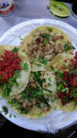 Tacos Los Machines food