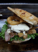 Al Punto Burger Pepitos food