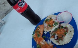 Tacos El Juanelo food