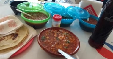 Birrieria Apatzingán food