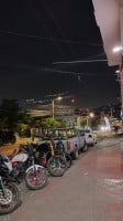 Tacos El Chiras outside