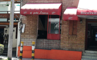 El Pollo Sinaloa outside