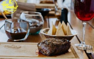 El Cuadril Parrilla De Latinoamerica food