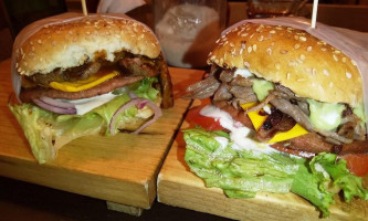 La Fauna Snack Grill Burguer Suc. 20 De Noviembre food