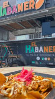 El Habanero inside