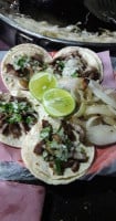 Taqueria Vargas food