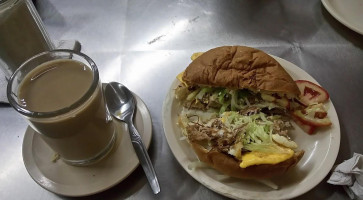 Cafetería Y El Economico food