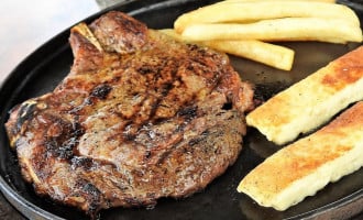 El Regio Parrilla food