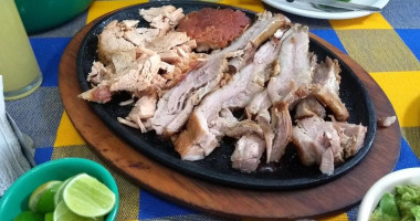 Carnitas Orta food