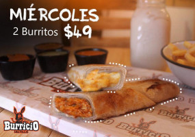 Burricio Burritos inside