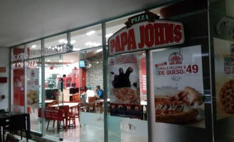 Papa John's Pizza inside