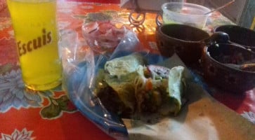 Tacos Y Tortas Tamuin food