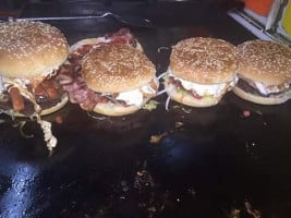 Tortas Y Hamburguesas Los Miguelitos food