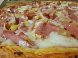 Raffaello's Pizza food