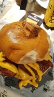 Rey Burguer Cali food