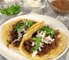 Birria Y Barbacoa La Granja food