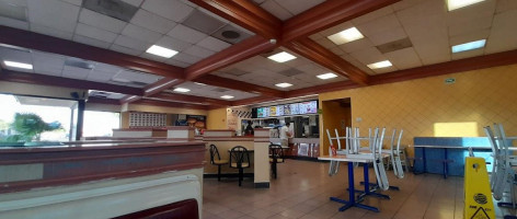 Burger King inside