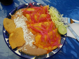 El Mexicanisimo food