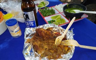 Barbacoa Los Tres Borreguitos food