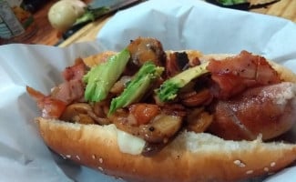 Fafa's Dogos Burgers food