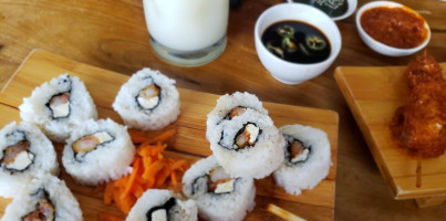 Sushi Umi food