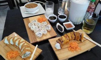 Sushi Umi food